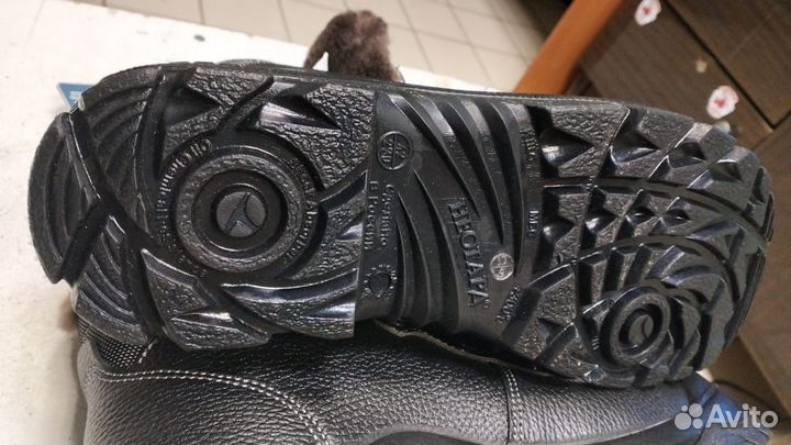 Ботинки рабочие зимние 42 размер