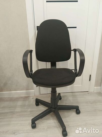 Компьютерное кресло