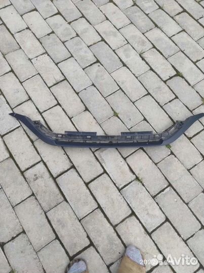 Нижняя часть решетки радиатора на Хонду срв 4