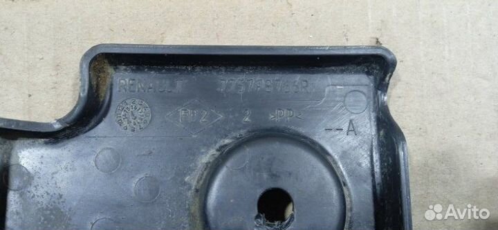 Пыльник задний левый Nissan Terrano F4R 2021