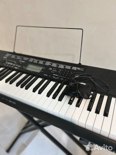Клавишный синтезатор Casio CTK-3500 со стойкой