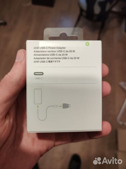 Зарядное устройство для Apple USB-C 20 Вт, белый