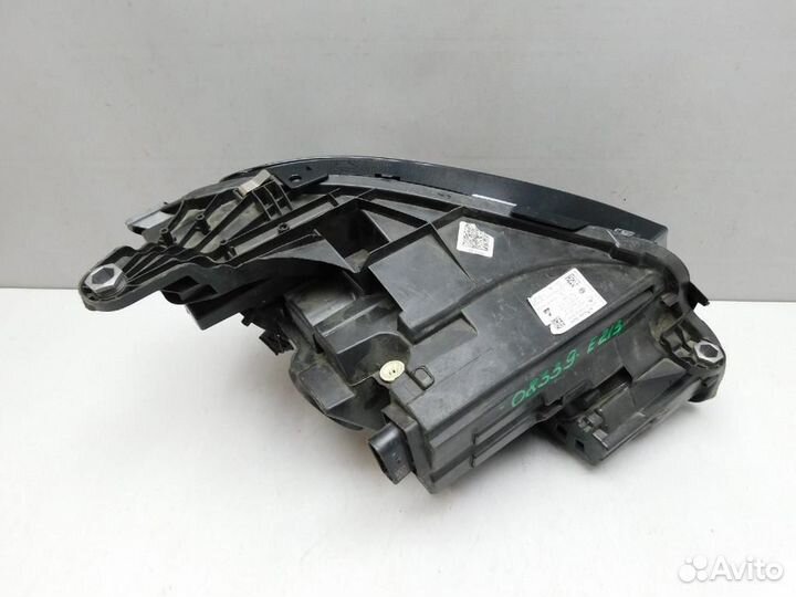 Фара левая Mercedes-Benz E-Class