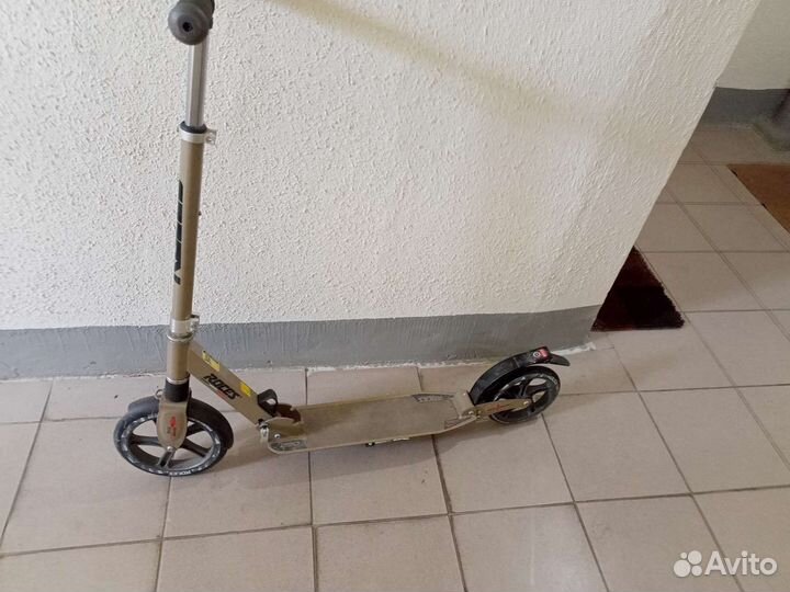 Самокат взрослый Roces 230