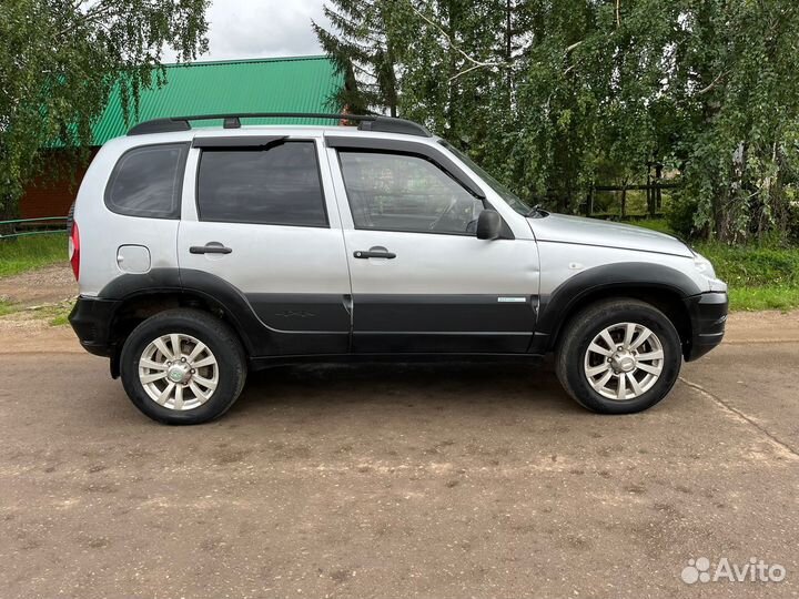 Chevrolet Niva 1.7 МТ, 2011, 200 000 км