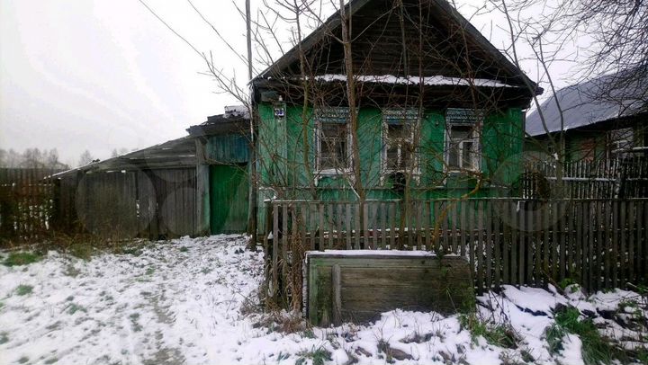 Дом 30 м² на участке 37 сот.