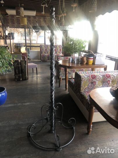 Вешалки кованные