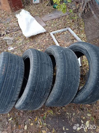 Bridgestone Dueler H/P 235/50 R18