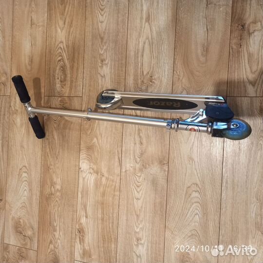 Самокат детский Razor a lite up