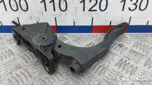 Педаль газа audi A6 C6 (1ST15NW01)