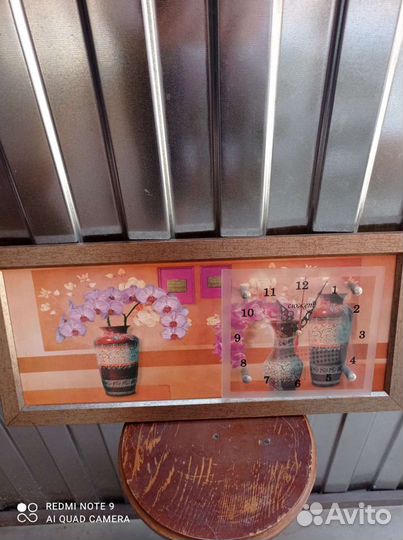 Часы новые настенные