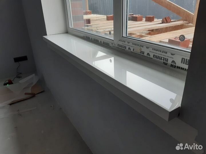 Рабочая зона у окна