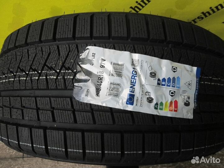 Triangle Snowlink PL02 245/40 R18 97V
