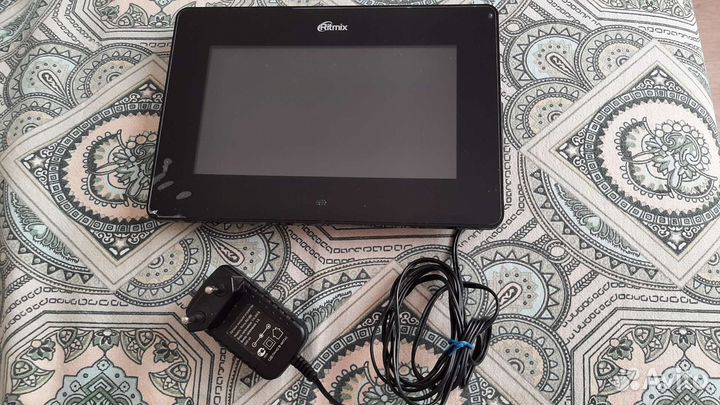 Цифровая фоторамка новая