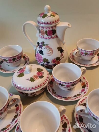 Кофейный сервиз Райские птицы. ГДР, чайник