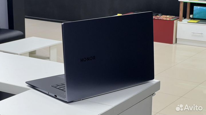 Ноутбук Honor MagicBook 15 / Core i5-10210U / SSD