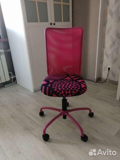 Стул IKEA на колесиках