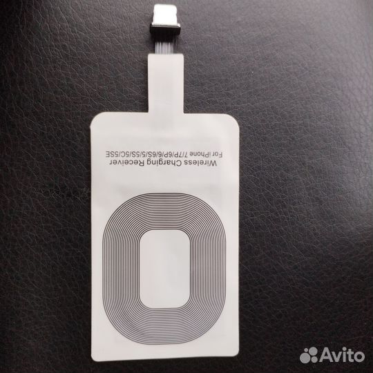 Адаптер qi для беспроводной зарядки iPhone