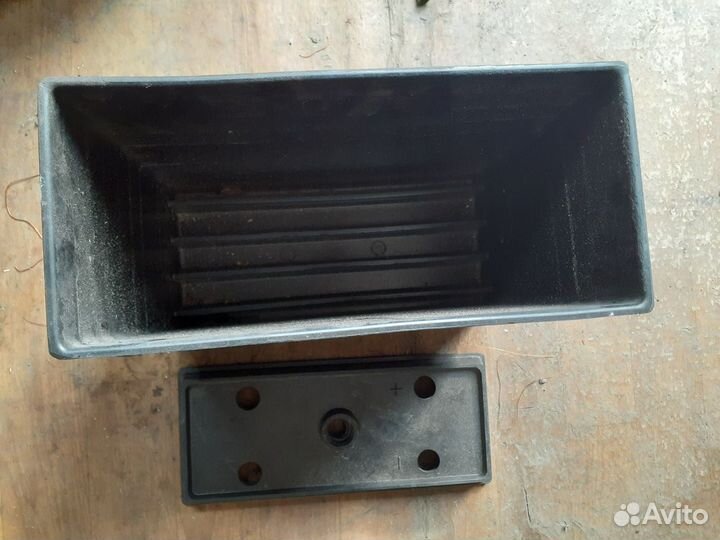 Короб (бокс) карболит