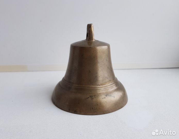 Старинный колокольчик колокол