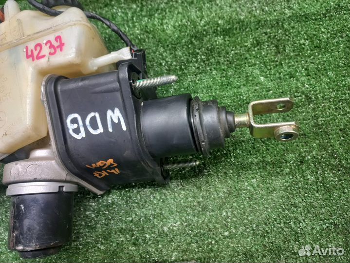 Главный тормозной цилиндр mercedes, CL-class,CLS-class,E-class электро