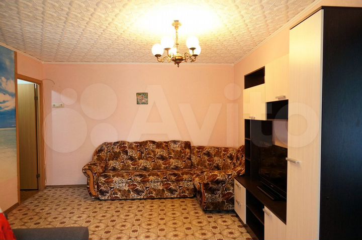 2-к. квартира, 43 м², 1/5 эт.