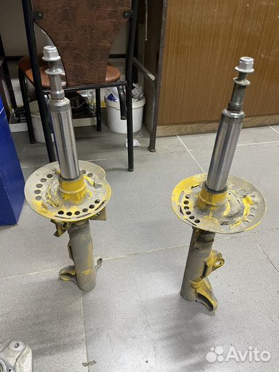 Стойки(амортизаторы) передние w212 рестайлинг