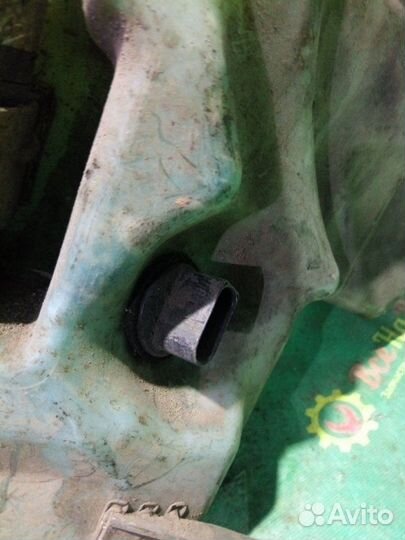 Бачок омывателя Volkswagen Passat B5 седан 1.8 AWT