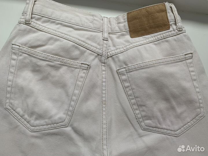 Бежевые джинсы pull&bear