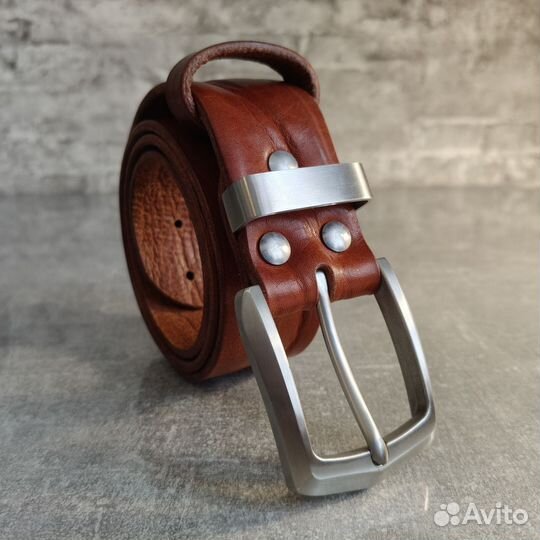 Мужской кожаный ремень ручной работы