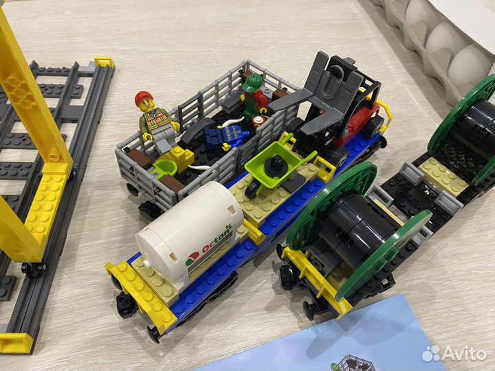 Lego поезд 60052 аналог