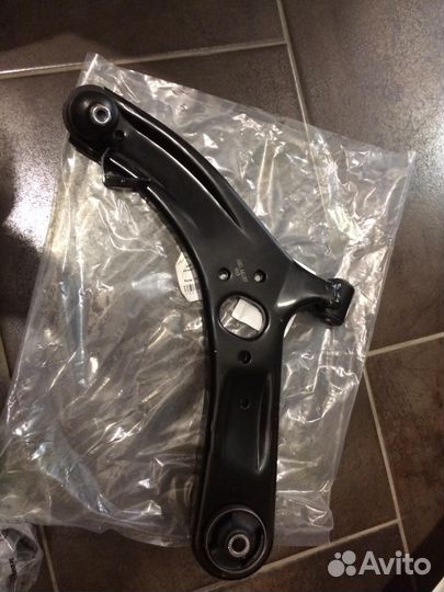 Рычаг передний левый Hyndai Solaris Kia Rio