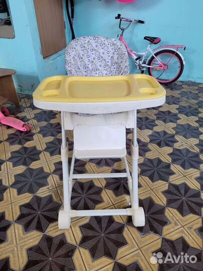 Стульчик для кормления