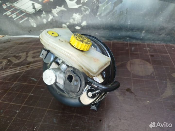 Вакуумный усилитель тормозов с гтц Audi A6 C5 ALF