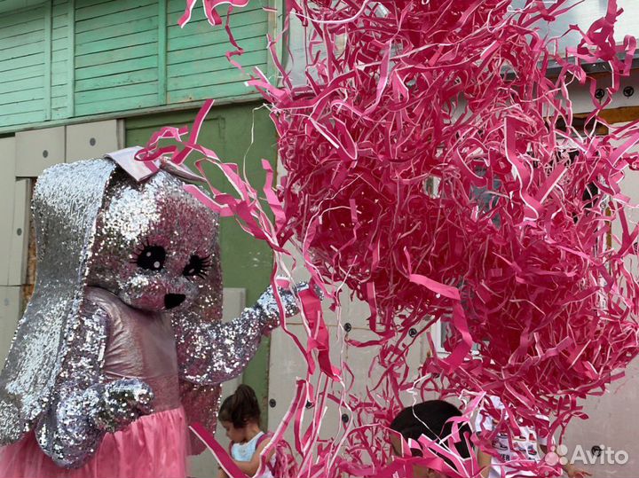 Ростовая кукла зайка и мишка, поздравление