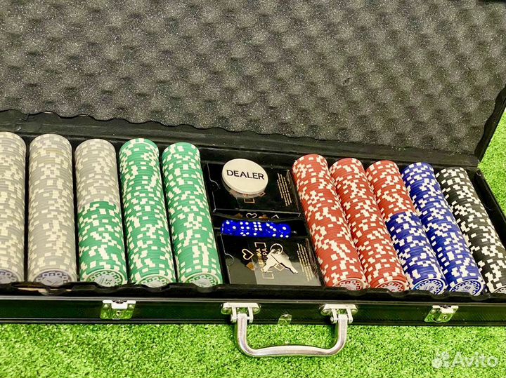 Покерный набор 500 фишек