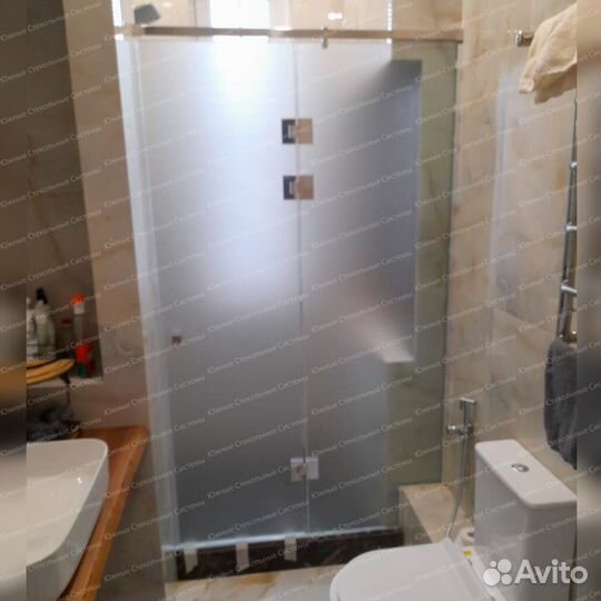 Душевая стеклянная дверь в нишу