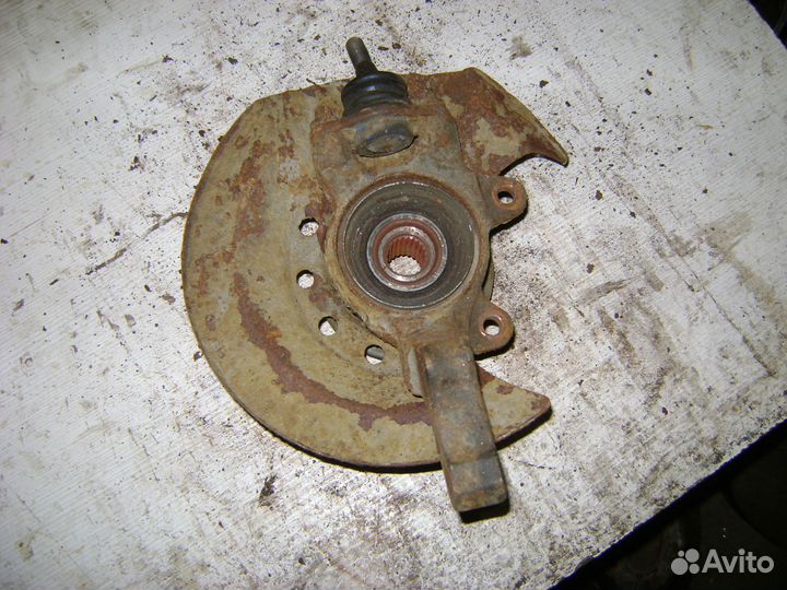 Кулак передний правый Лада Приора ваз 2170 без абс