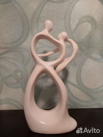 Влюбленные,статуэтка