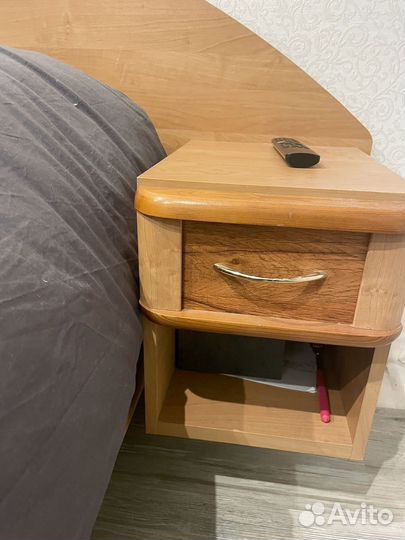 Кровать двухспальная с матрасом бу 160 200