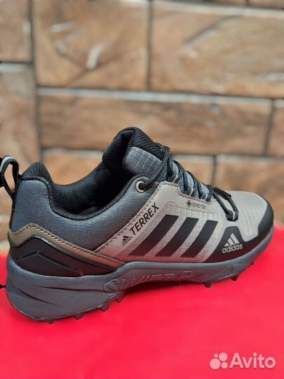 Adidas terrex Swift коричневые