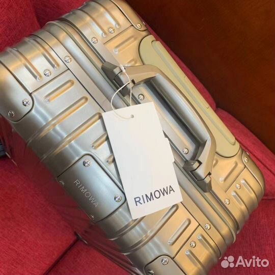 Чемодан Rimowa аллюминиевый