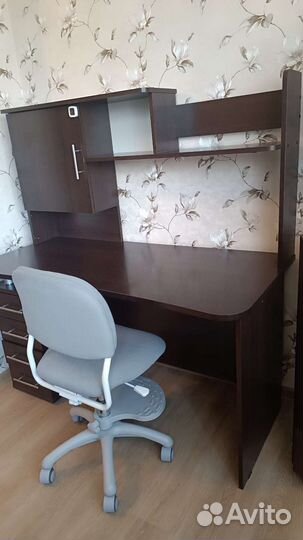 Компьютерный стол