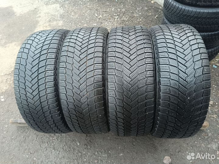 Michelin X-Ice Snow SUV 265/50 R20