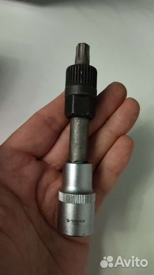 Шкив генератора /обгонная муфта Valeo 588048 новая