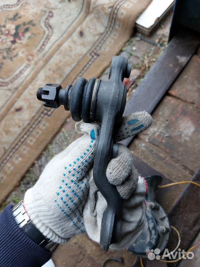 Нижний рычаг шаровой для марк 2 90