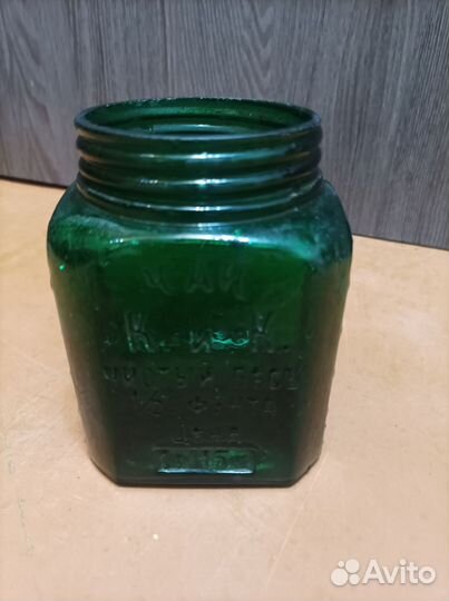 Банка стеклянная старая