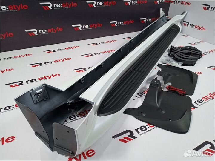 Пороги подножки Lexus LX570 H340