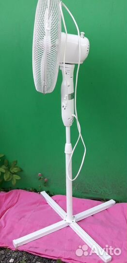 Вентилятор напольный с пультом бу