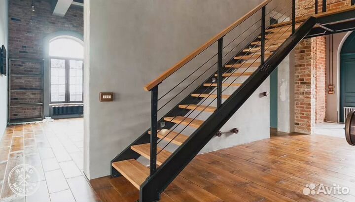 Лестница для дома лофт